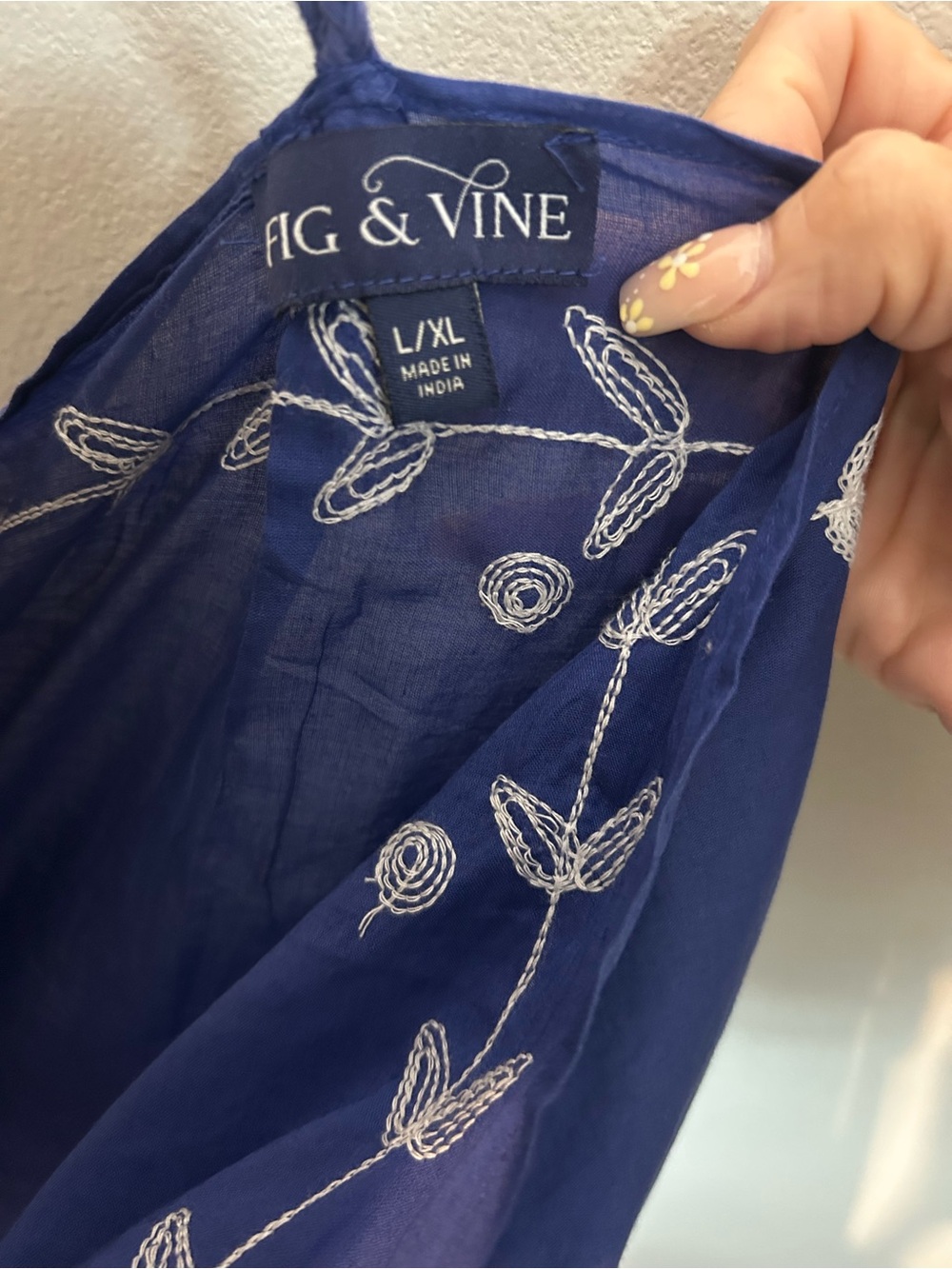 NEW Fig & Vine Royal Blue Embroidered Tassel Scarf Wrap Swim Coverup Sz L/XL - Picture 6 of 6
